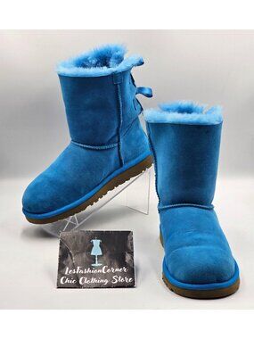 UGG Women's Blue Jay Suede Shearling Bailey Bow Boots Size 5 3096